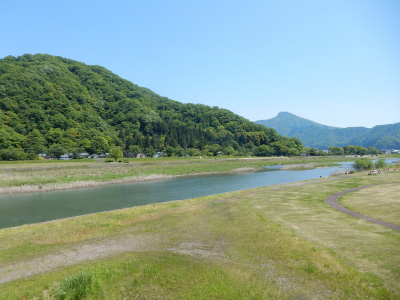 かこさとし絵本の原風景・日野川