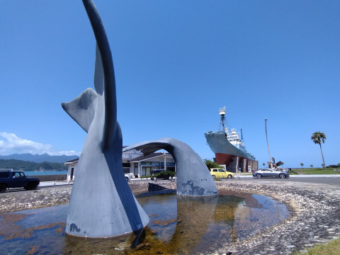 和歌山県・太地町のクジラ像